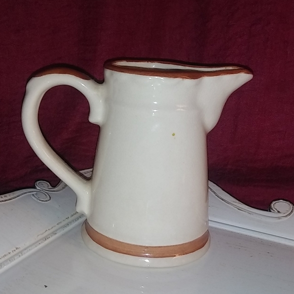 Vintage Moira Pottery Blue Rooster Hen Pitcher - Picture 3 of 6